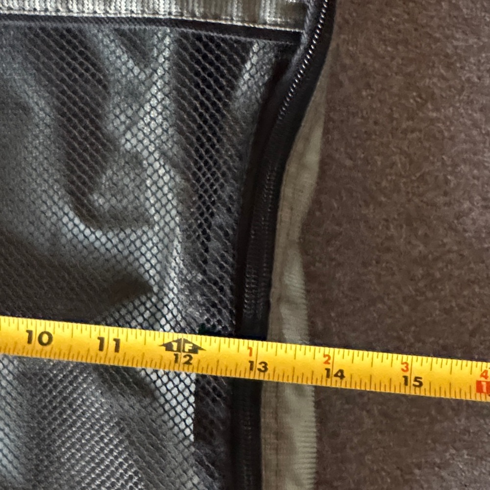 Versatile Black and Gray Travel Bag Set - Picture 6 of 7